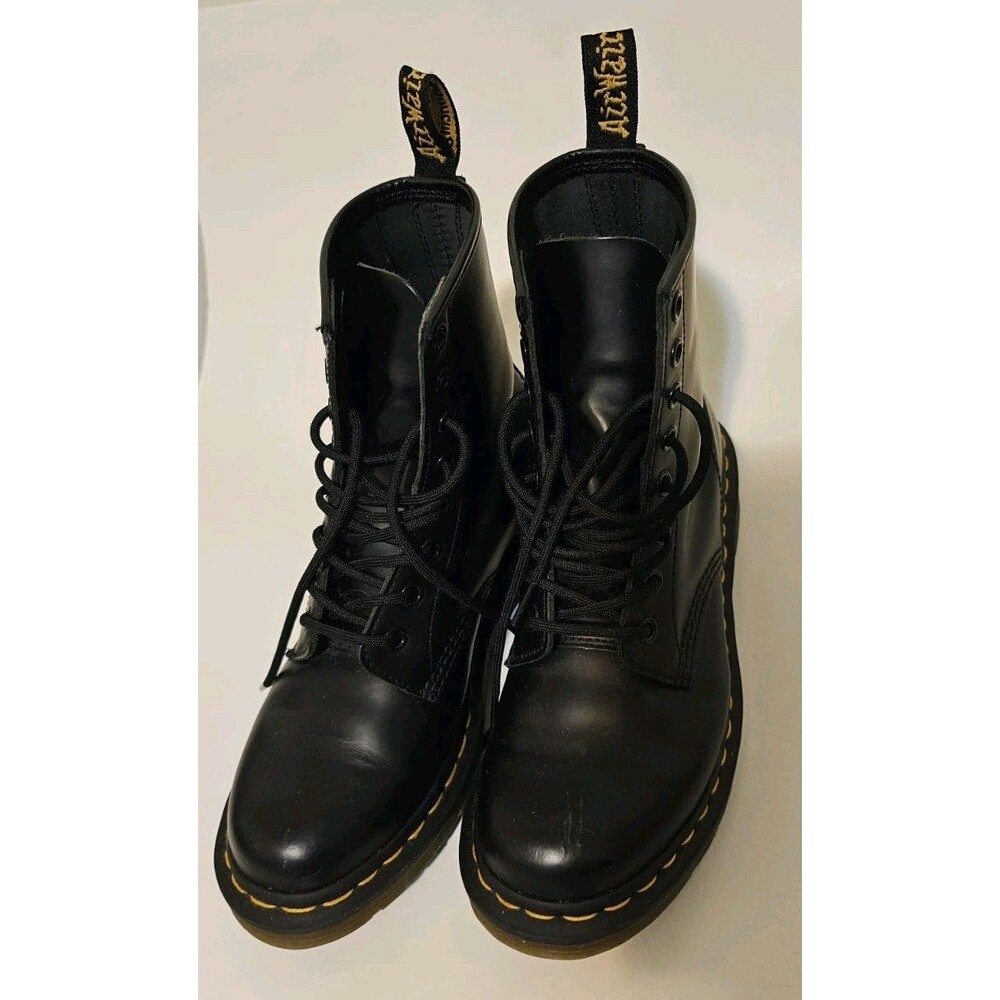 Dr. Martens 1460 Black Smooth Leather 8 Eye Combat Boots Women’s 7